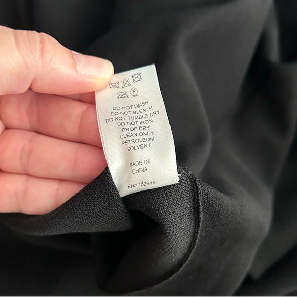 Carolina Herrera Macrame Yoke Dress large black - Picture 10 of 11